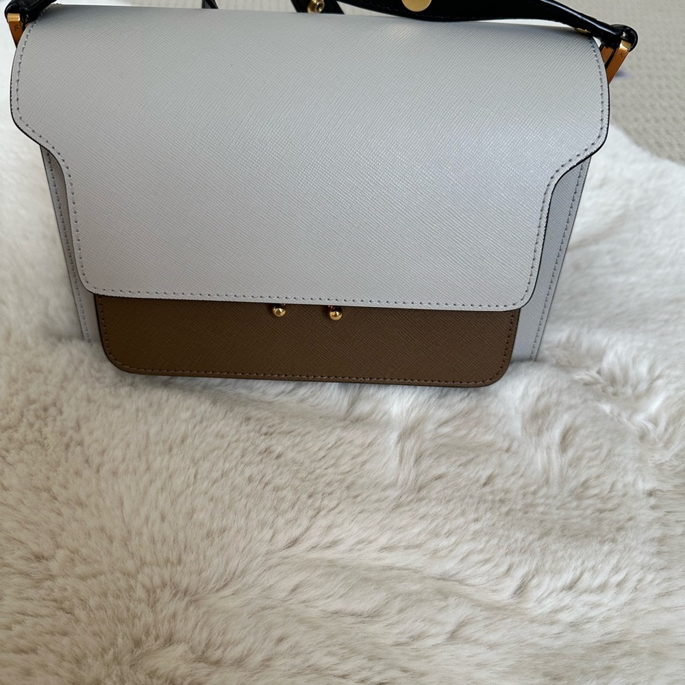 Marni White and Brown Shoulder Bag with Modern Design